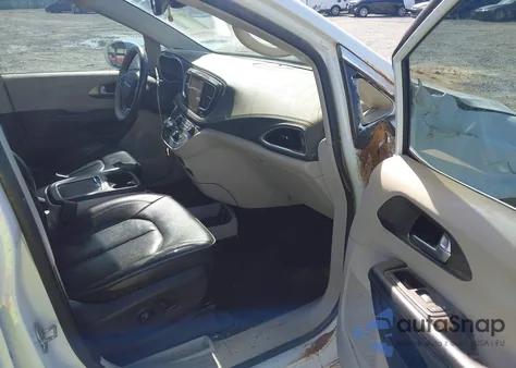 2018 Chrysler Pacifica Limited from USA, damaged, VIN 2C4RC1GG3JR310612